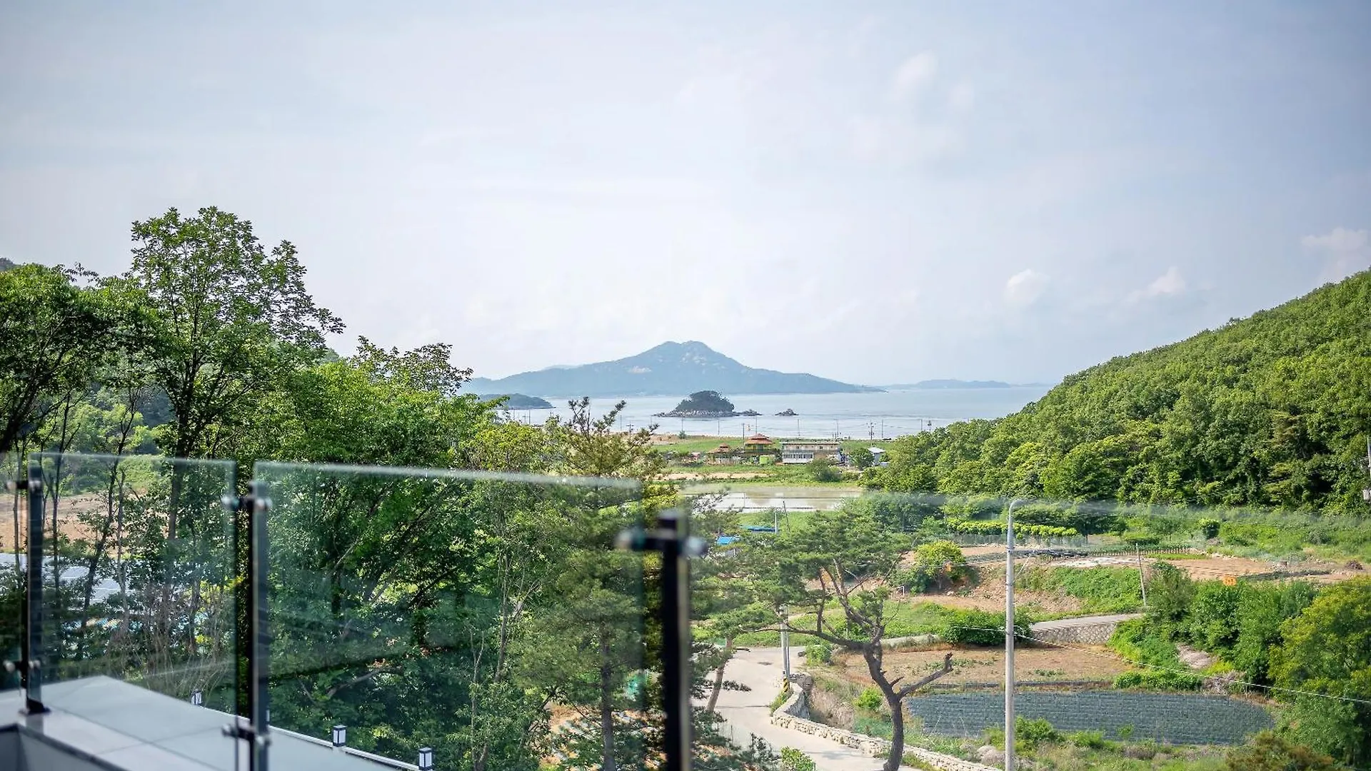 Ganghwa Gaonjae Private Pool Villa Incheon