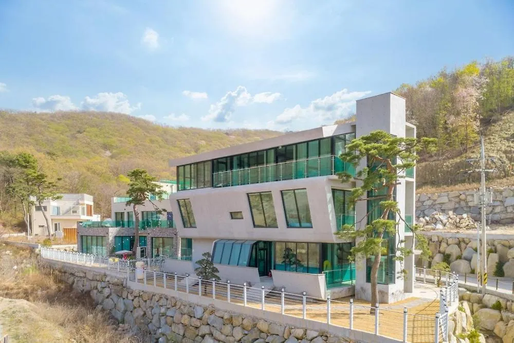 Ganghwa Gaonjae Private Pool Villa Incheon